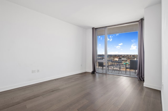 Listing photo 2 for 131-05 40th Rd Unit 11H, New York City NY 11354