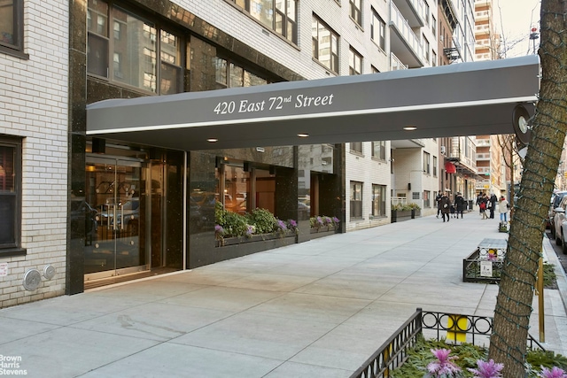 420 E 72nd St Unit 15D, New York City, NY 10021 - property entrance with brick siding
