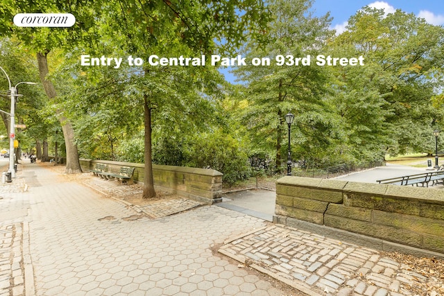 175 W 93rd St Unit 6F, New York City, NY 10025 - view of patio with view of wooded area