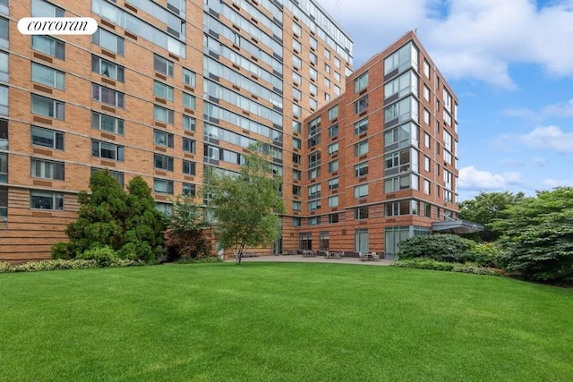 425 Main St Unit 16B, New York City, NY 10044 - view of property