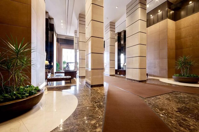 330 E 38th St Unit 8E, New York City, NY 10016 - view of building lobby