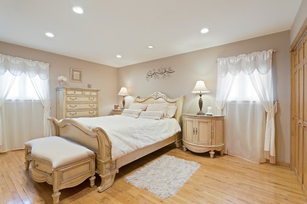 bedroom featuring light hardwood / wood-style floors