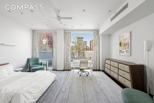 bedroom featuring ceiling fan