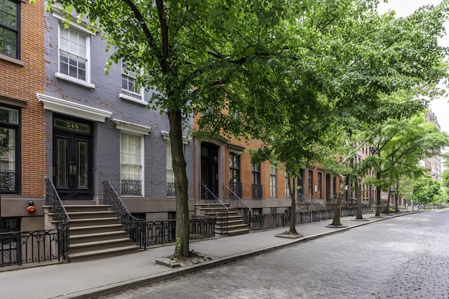 248 W 12th St, New York City, NY 10014 - surrounding community