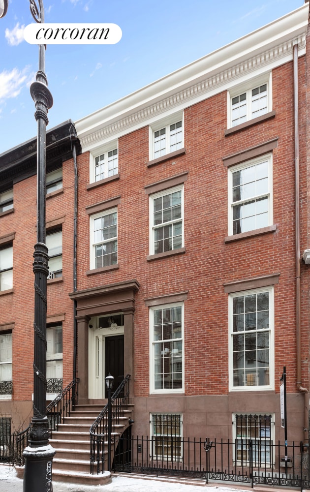 exterior space with a fenced front yard