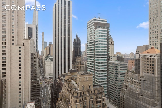 117 E 57th St Unit 35D, New York City, NY 10022 - skyline view