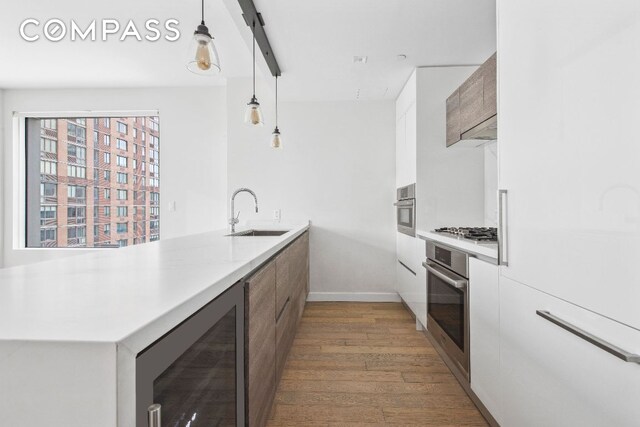 Listing photo 3 for 505-513 W 43rd St Unit 11H, New York City NY 10036