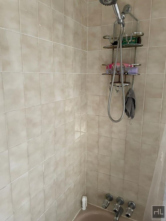 full bath with washtub / shower combination