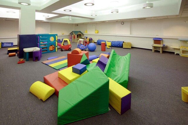 game room with carpet floors