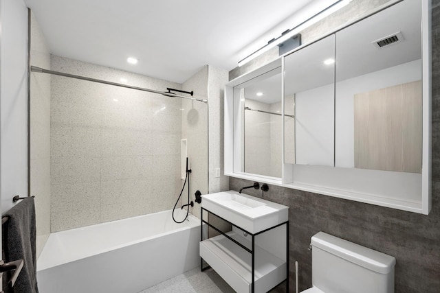 181 E 101st St Unit 606, New York City, NY 10029 - bathroom with vanity, shower / washtub combination, and recessed lighting