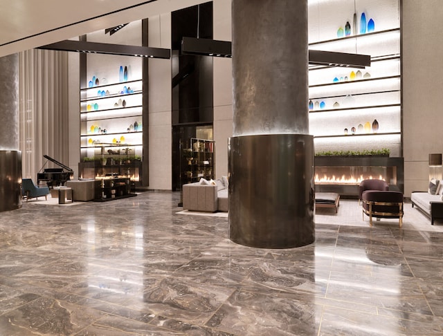 252 S St Unit 66B, New York City, NY 10002 - common area with a towering ceiling