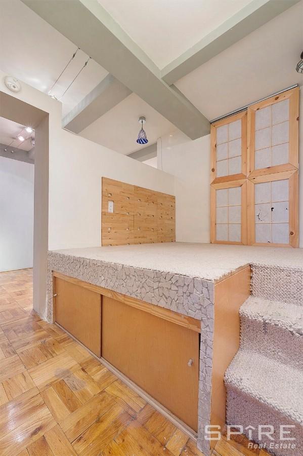229 E 28th St Unit Lh, New York City, NY 10016 - view of staircase