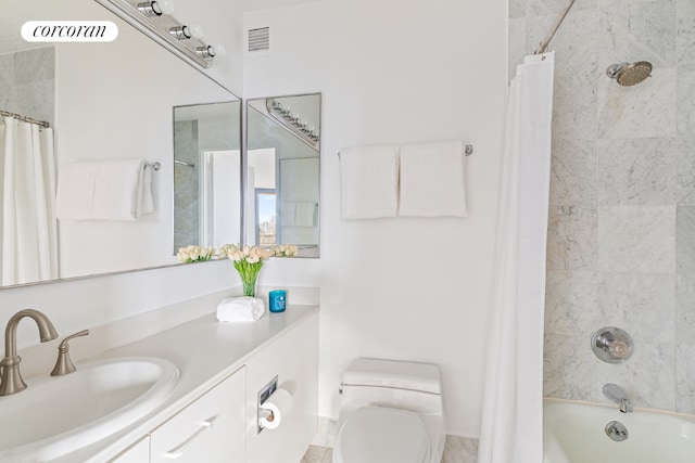 full bathroom featuring toilet, visible vents, shower / bath combo with shower curtain, and vanity