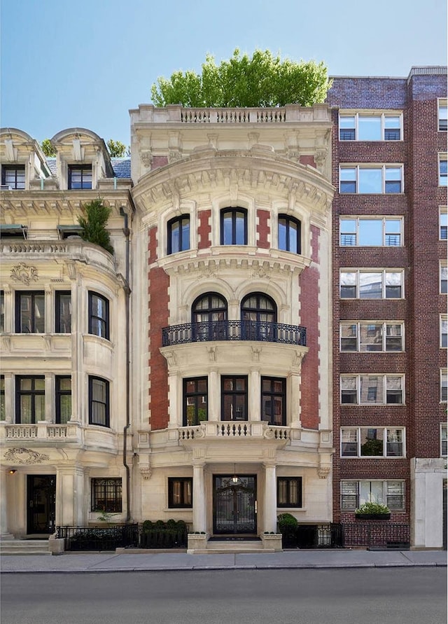 9 E 88th St, New York City, NY 10128 - view of property