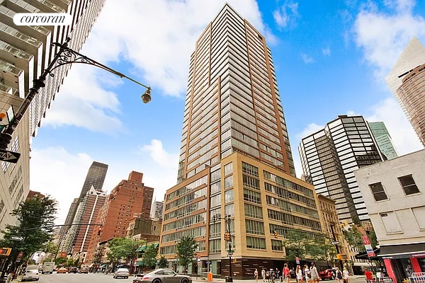 250 E 53rd St Unit 1403, New York City, NY 10022 - view of property featuring a city view