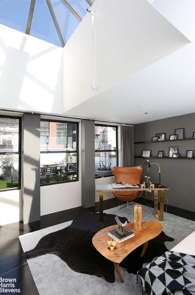 81 White St Phe, Phe, New York City, NY 10013 - view of living room