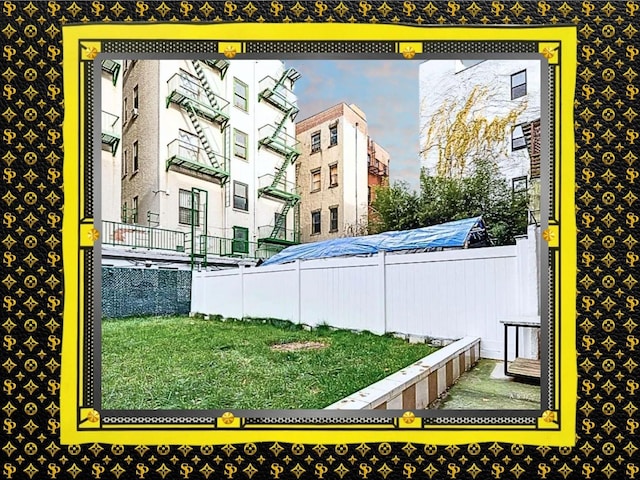 5 E 124th Street Building, New York City, NY 10035 - view of yard