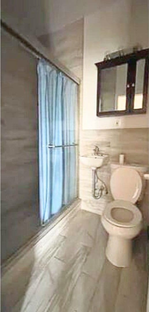 bathroom with toilet