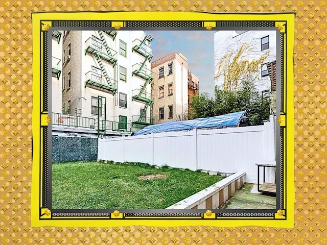 5 E 124th Street Building, New York City, NY 10035 - view of yard