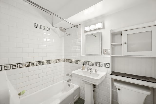 200 E 27th St Unit 1E, New York City, NY 10016 - bathroom featuring tub / shower combination and tile walls