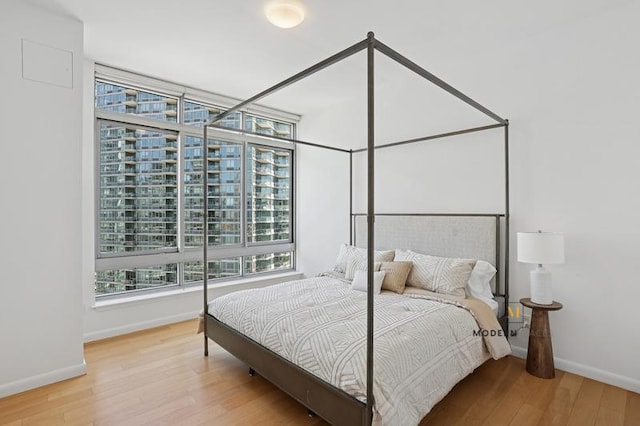 46-30 Center Blvd Unit Ph-3, New York City, NY 11109 - bedroom with wood finished floors