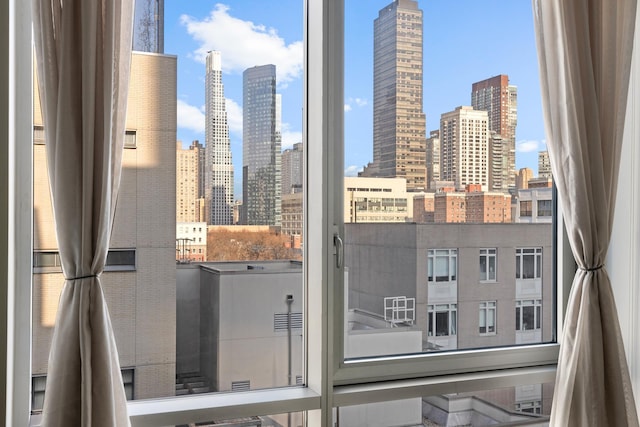 243 W 60th St Unit 8A, New York City, NY 10023 - skyline view