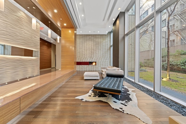243 W 60th St Unit 8A, New York City, NY 10023 - building lobby with a towering ceiling and recessed lighting