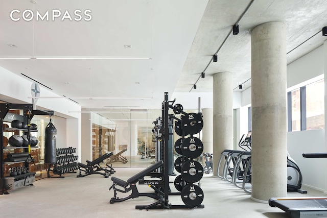 98 Front St Unit 8T, New York City, NY 11201 - exercise room with track lighting