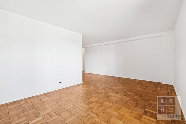 477 Fdr Dr Unit M1605, New York City, NY 10002 - view of spare room