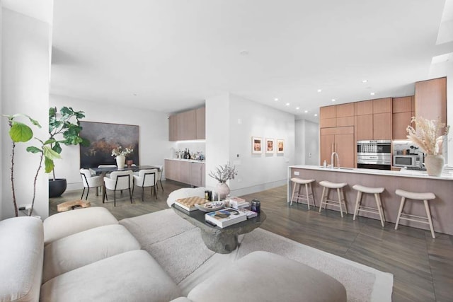 living area featuring recessed lighting