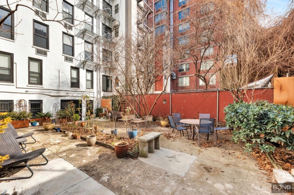 238 E 30th St Unit 2W, New York City, NY 10016 - exterior space featuring fence