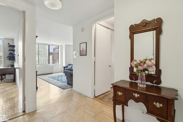 236 E 47th St Unit 31F, New York City, NY 10017