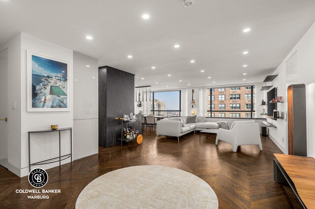 living area with recessed lighting