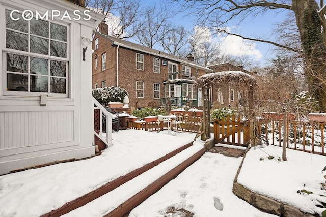 exterior space with a gate and fence