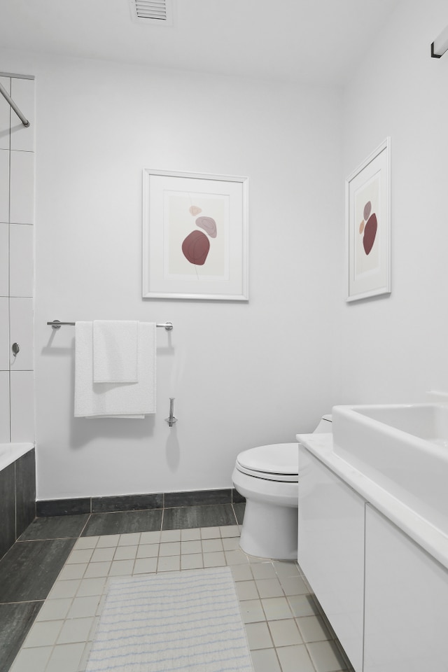 full bath featuring visible vents, tile patterned flooring, toilet, and baseboards