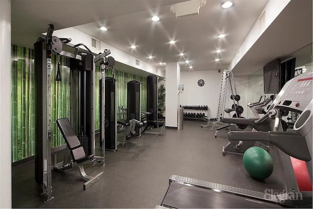 gym with visible vents and recessed lighting