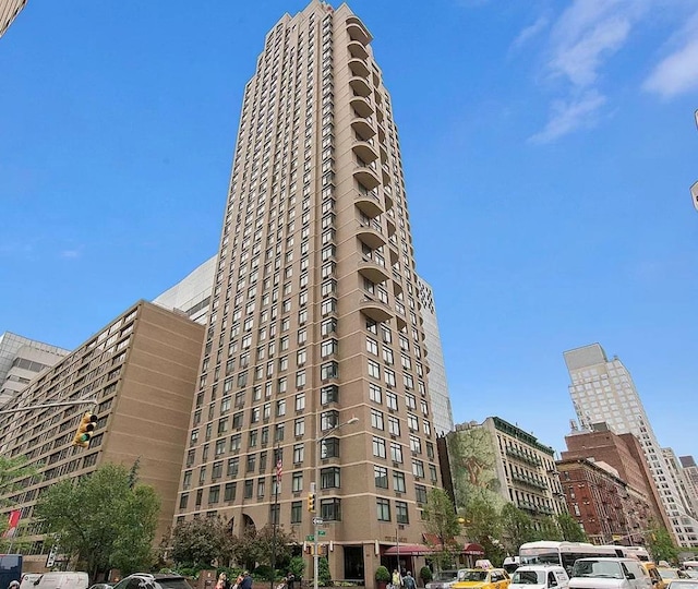 view of building exterior featuring a city view