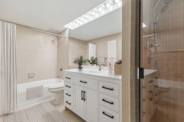 bathroom with shower / bath combo with shower curtain, toilet, and vanity