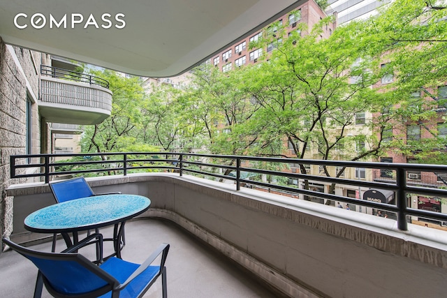 309 E 49th St Unit 2B3B, New York City, NY 10017 - view of balcony