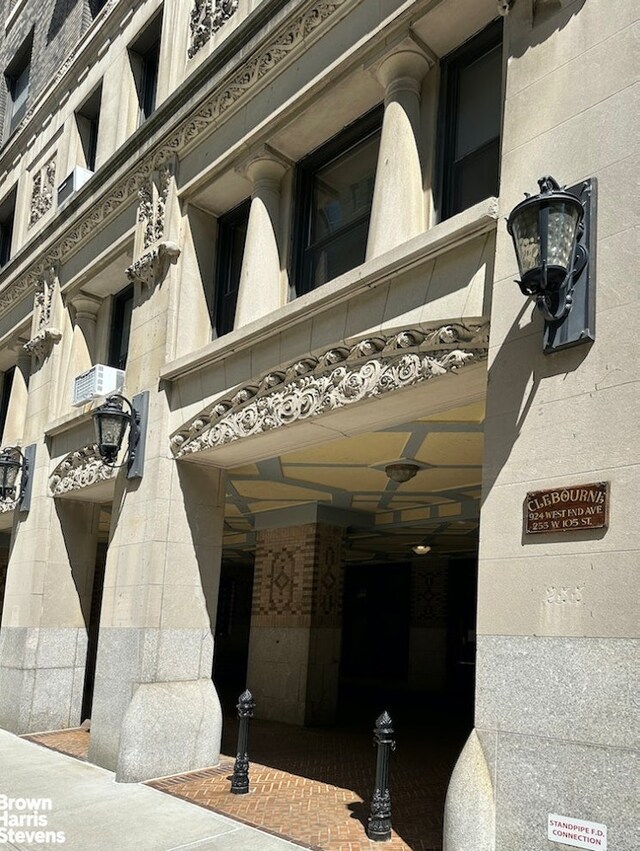 924 W End Ave Unit 21, New York City, NY 10025 - view of building exterior
