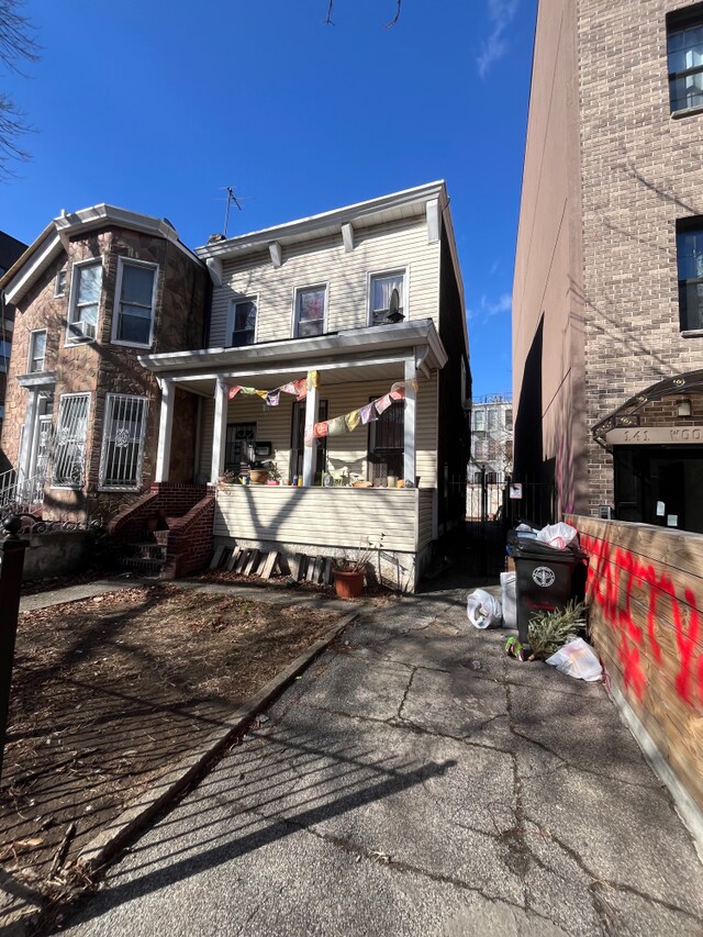 view of front of house with a porch