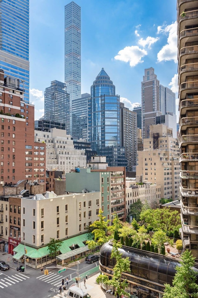200 E 62nd St Unit 23D, New York City, NY 10065 - view of city skyline
