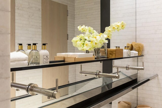 53 W 53rd St Unit 49A, New York City, NY 10019 - view of details