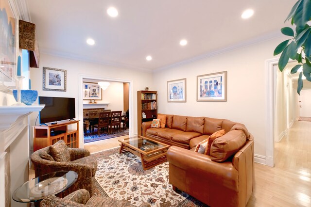 311 W 97th St Unit 2W, New York City, NY 10025 - living area featuring recessed lighting, light wood-style flooring, and ornamental molding