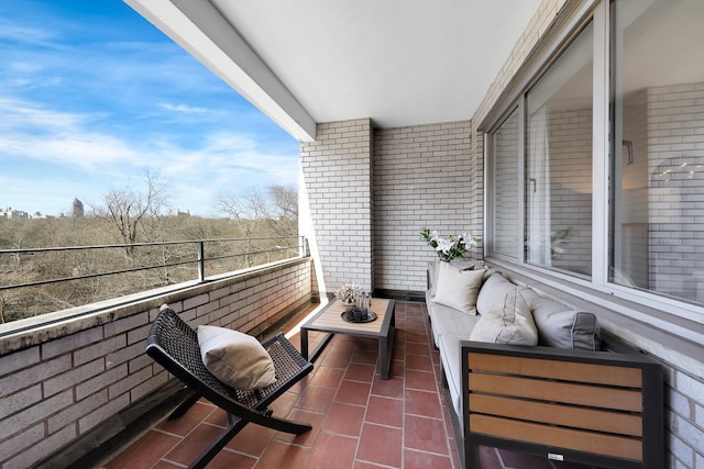 balcony featuring an outdoor hangout area