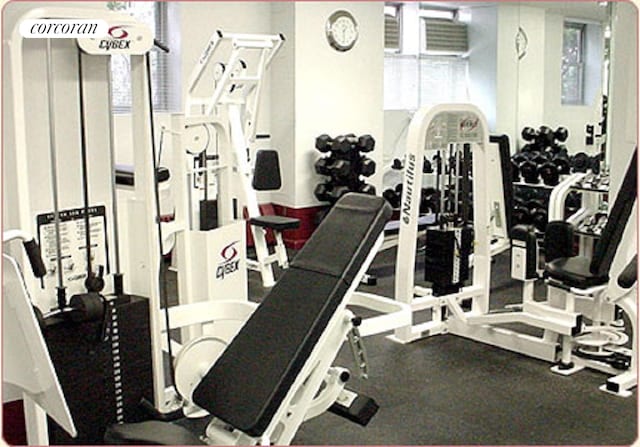 235 Adams St Unit 7B, New York City, NY 11201 - view of exercise room