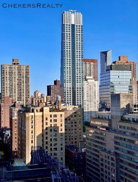 240 Riverside Blvd Unit 19-C, New York City, NY 10069 - skyline view