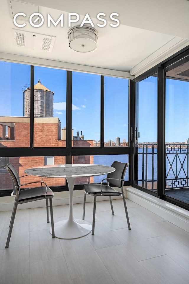 view of sunroom / solarium