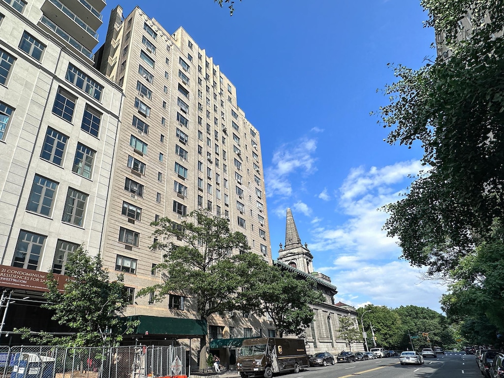 view of building exterior