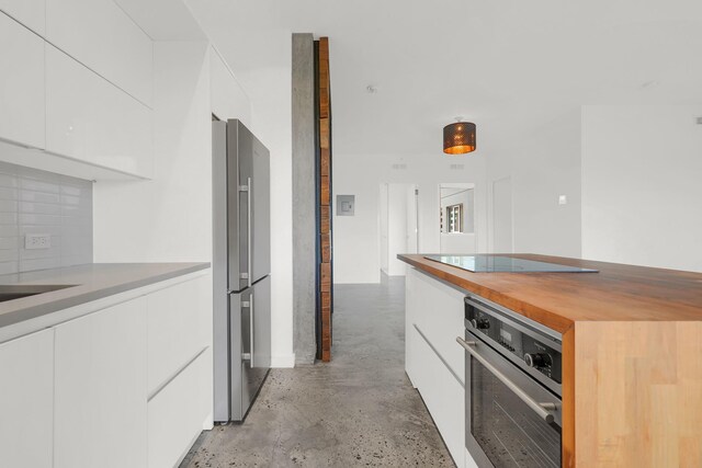 651 New York Ave Unit 502, New York City, NY 11203 - kitchen with appliances with stainless steel finishes and modern cabinets